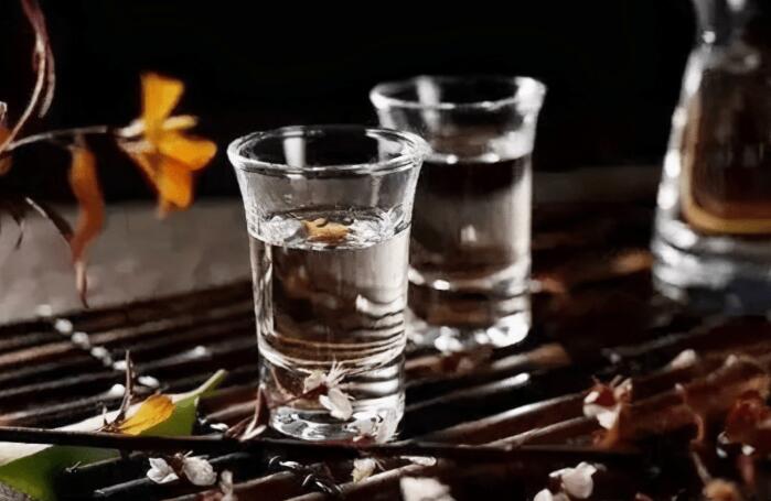 喝酒前吃什么不易醉？如何快速解酒